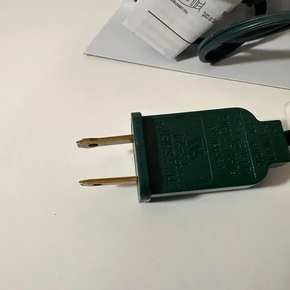 Sylvania Traditional Bubble Christmas Lights (7 count) New in Box - Picture 11 of 16